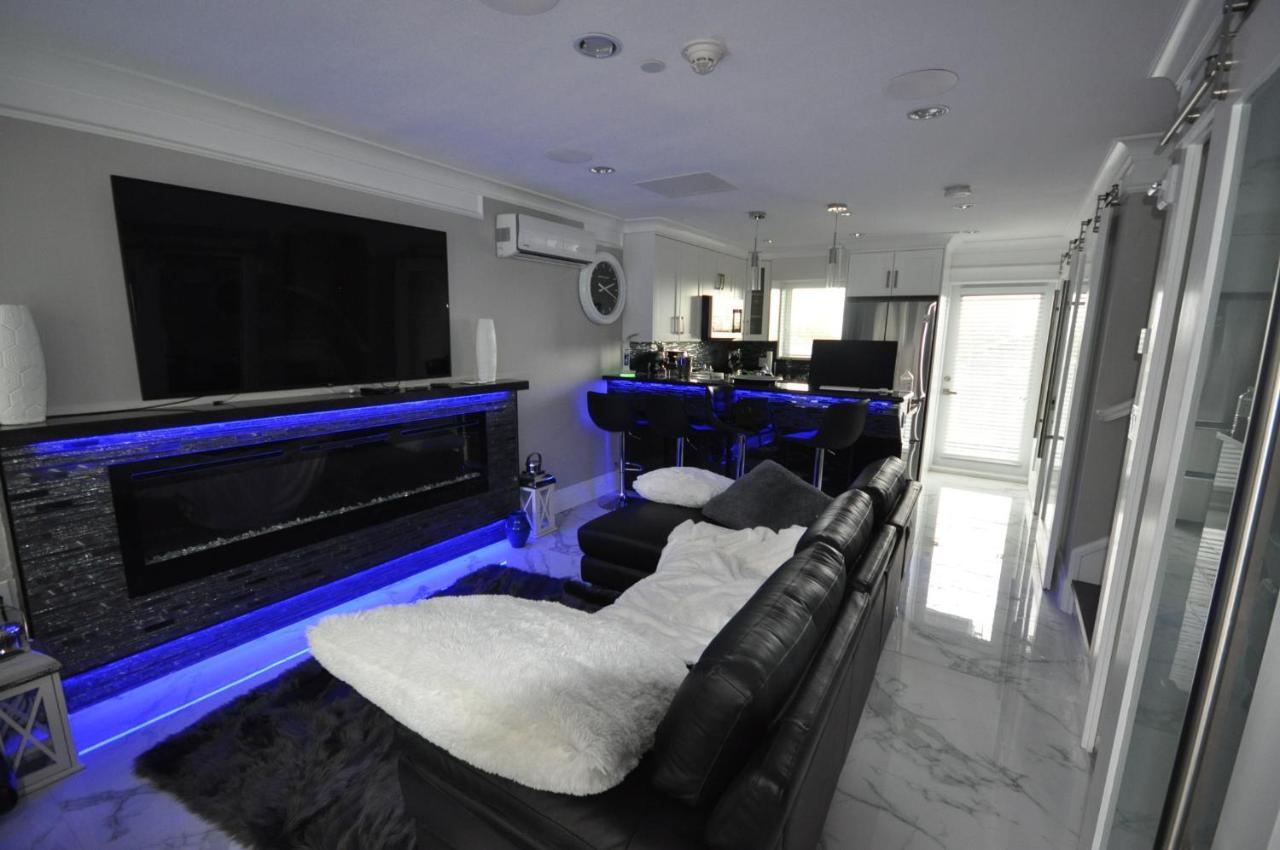 Beautiful Bright 3 Bed Townhouse Daire Vancouver Dış mekan fotoğraf