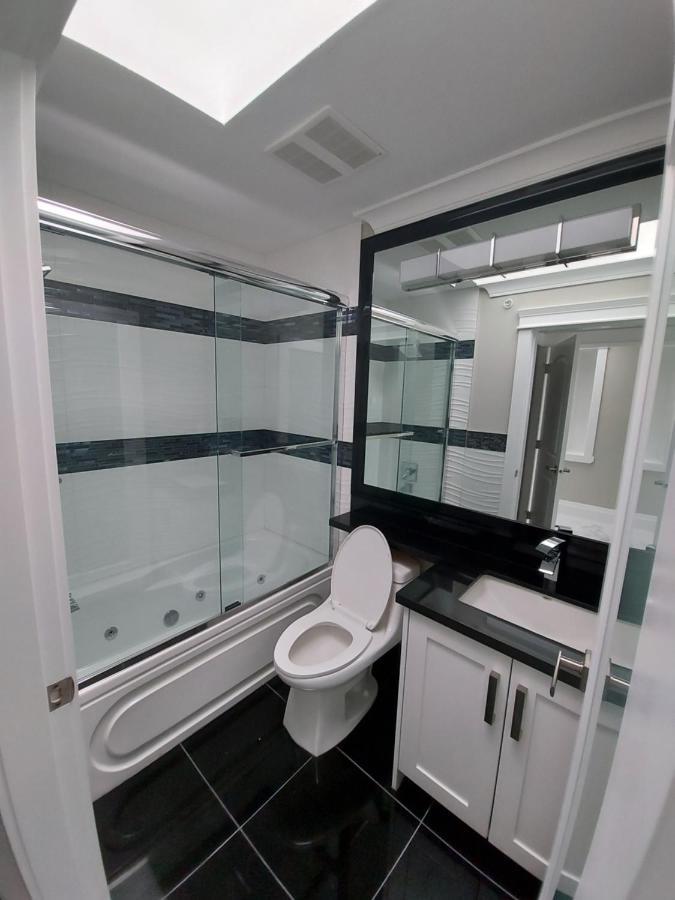 Beautiful Bright 3 Bed Townhouse Daire Vancouver Dış mekan fotoğraf
