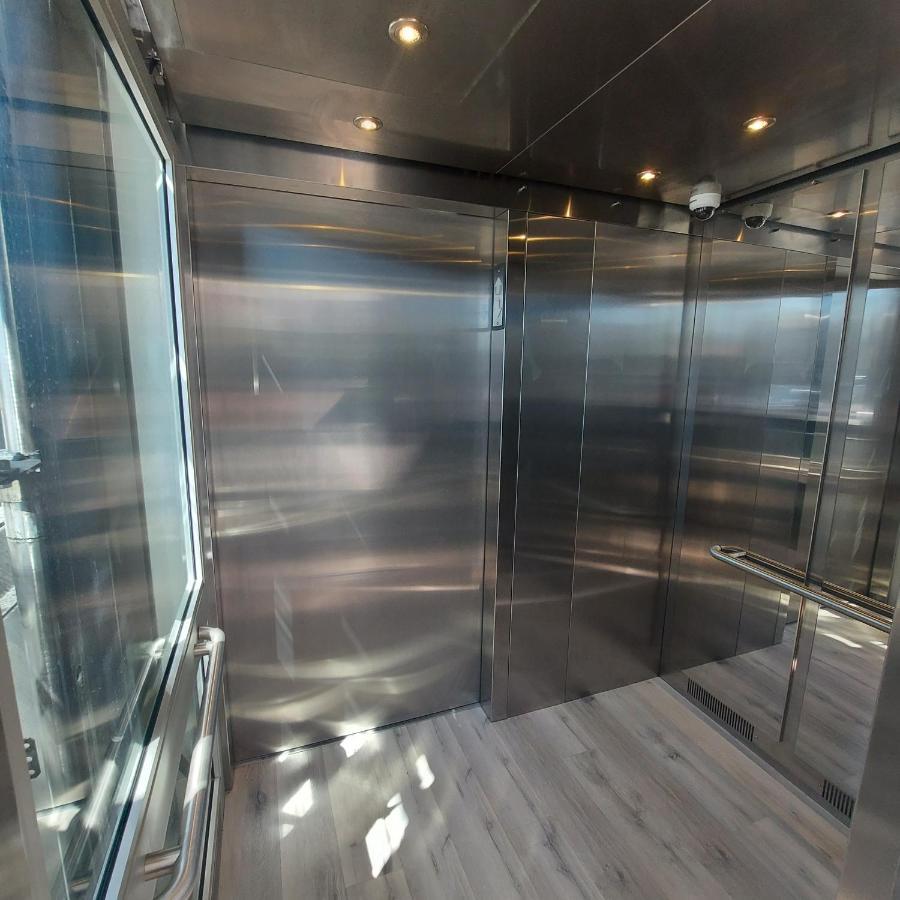 Beautiful Bright 3 Bed Townhouse Daire Vancouver Dış mekan fotoğraf