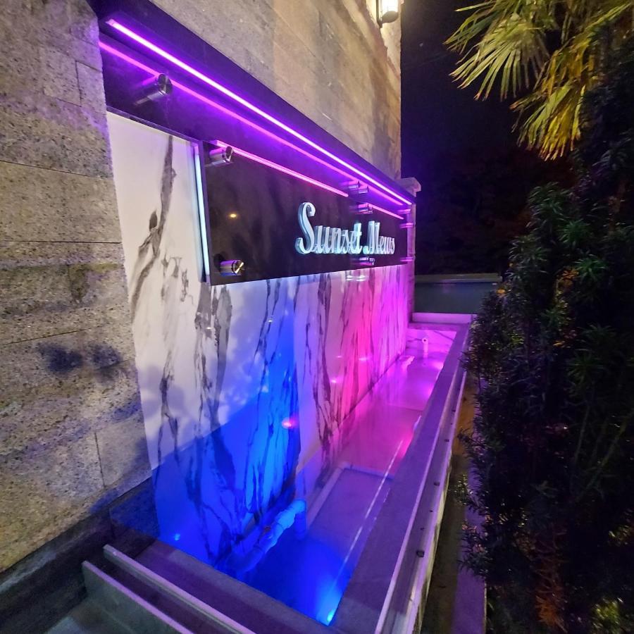 Beautiful Bright 3 Bed Townhouse Daire Vancouver Dış mekan fotoğraf